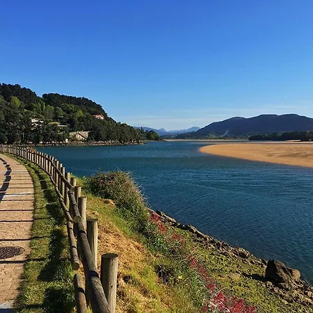 Laga Surfing 샬레 *