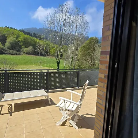 Laga Surfing Chalet