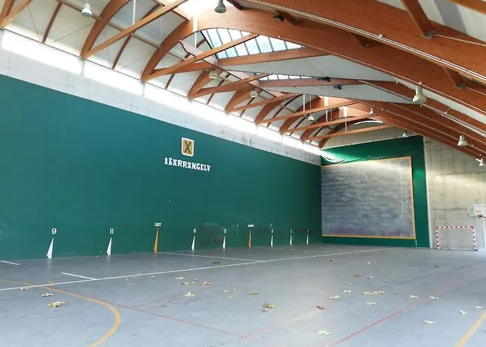 Laga Surfing Alpstuga Ibarrangelu