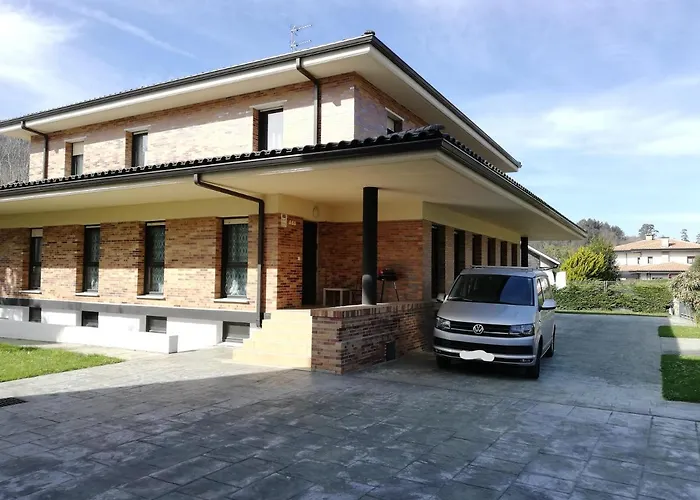 Laga Surfing Chalet *